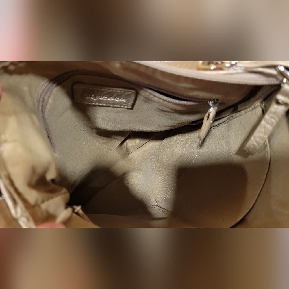 S & Co Champagne Crossbody Zip Purse - Picture 6 of 7